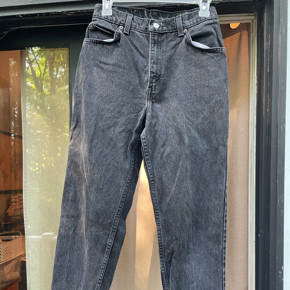 Womens tapered leg Levi jeans